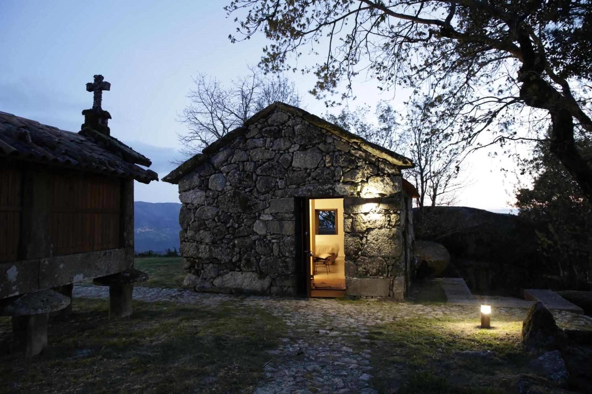Geres - Leiras Do Tempo - Cottages Brufe Стая снимка